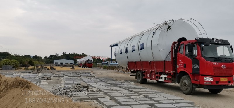 鹏冠建材6台水泥罐发货